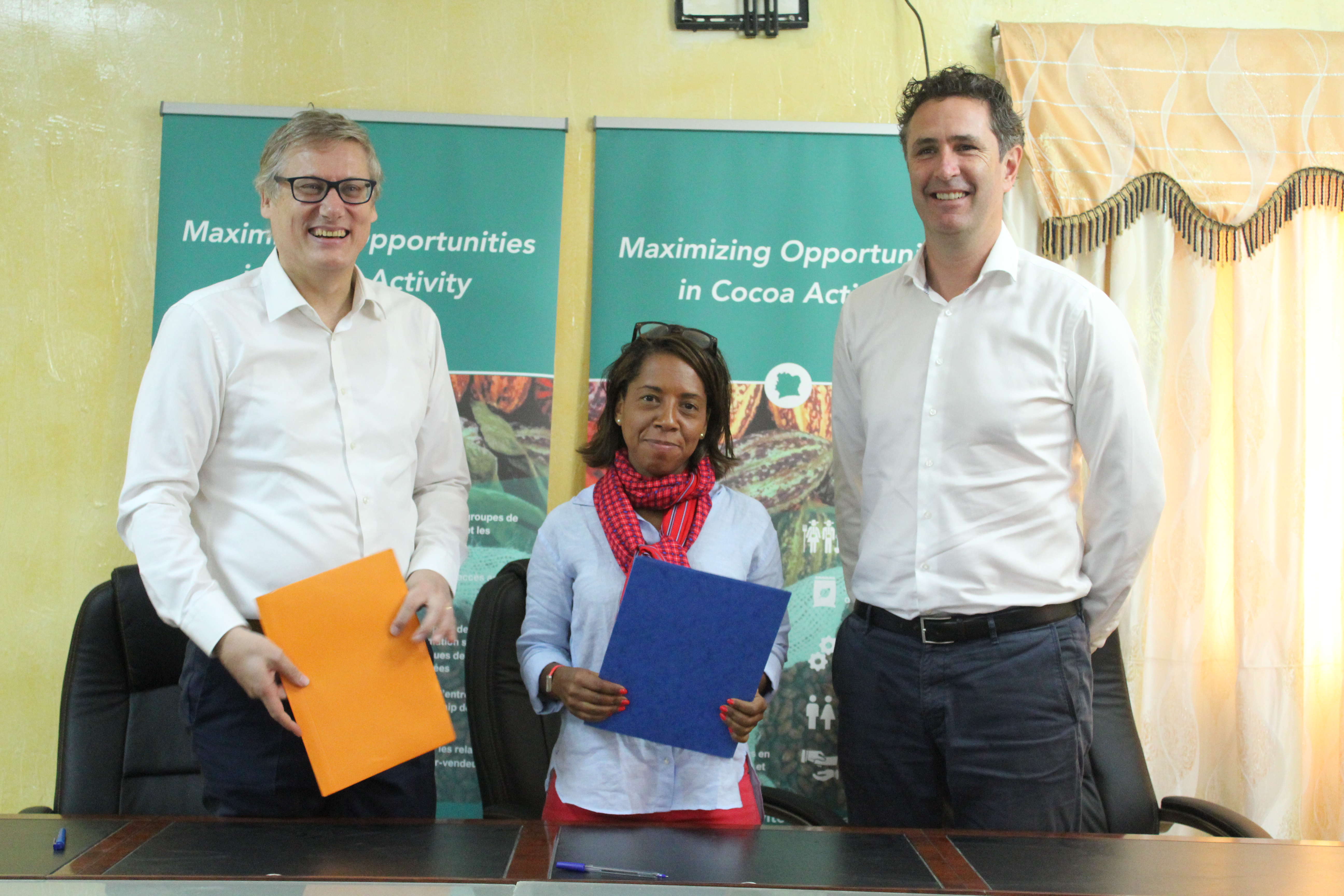 Oikocredit and MOCA CNFA sign MoU in Côte d'Ivoire